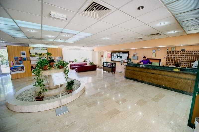 Malta University Residence Aparthotel Lija Екстер'єр фото